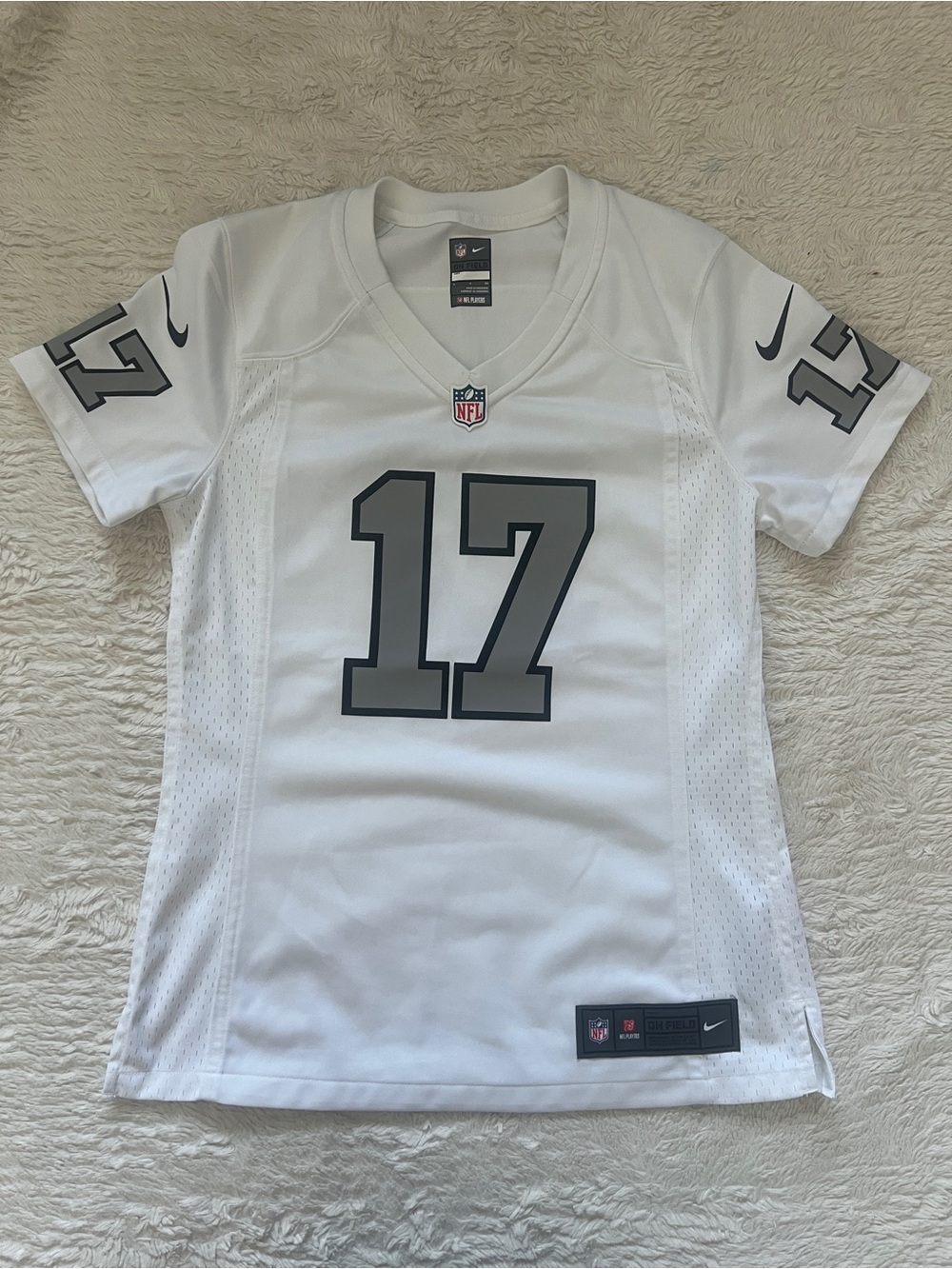 Nike Women’s Las Vegas Raiders Davante Adams #17 White Jersey - Small